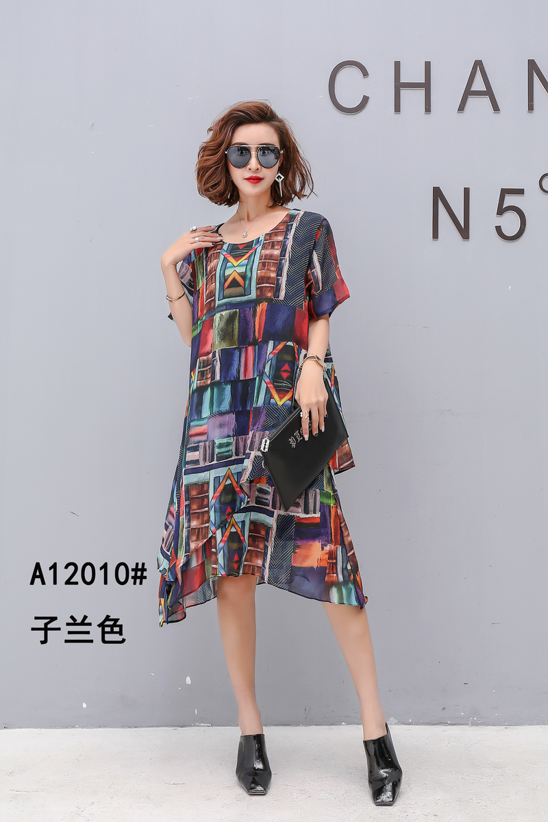 四季太陽花2018夏款連衣裙，大版棉麻連衣裙批發(fā)