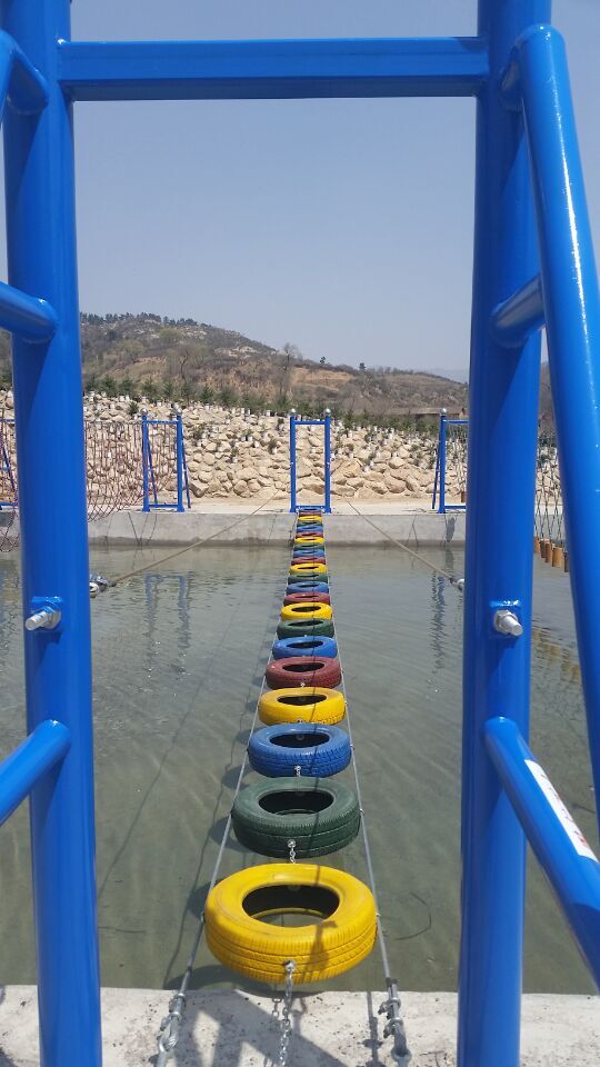 制造水上趣橋廠家_水上趣橋安裝公司