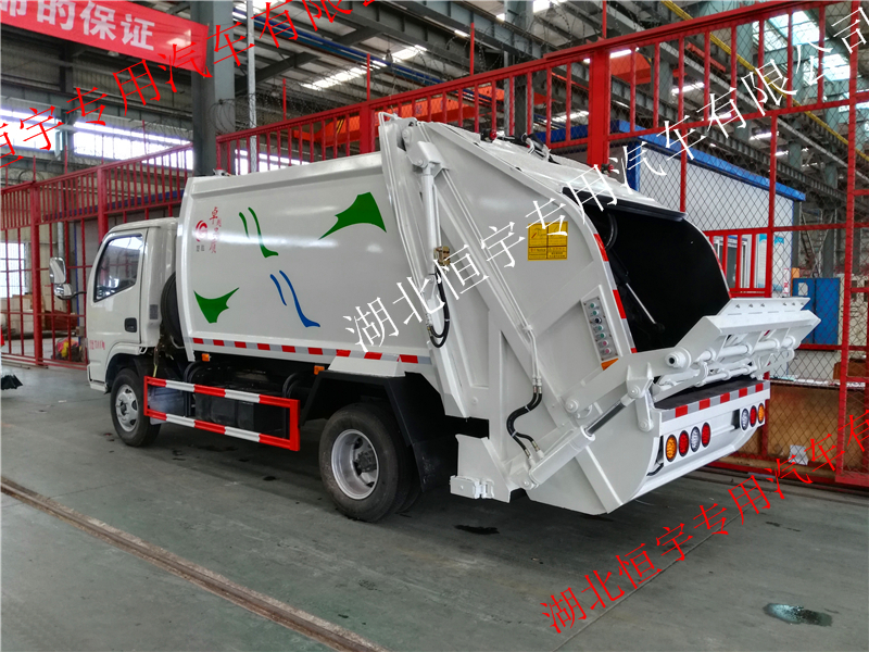 東風福瑞卡壓縮式垃圾車4-6立方新車廠家直銷全國聯(lián)保
