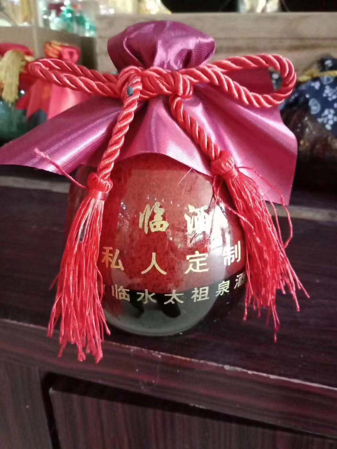 為白酒貼牌客戶提供優(yōu)質(zhì)的從產(chǎn)品和服務(wù)