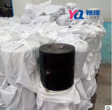 路面抗裂貼 路面抗裂貼生產(chǎn)廠家 路面抗裂貼哪家好 路面抗裂貼供應(yīng)商 路面抗裂貼報(bào)價(jià)