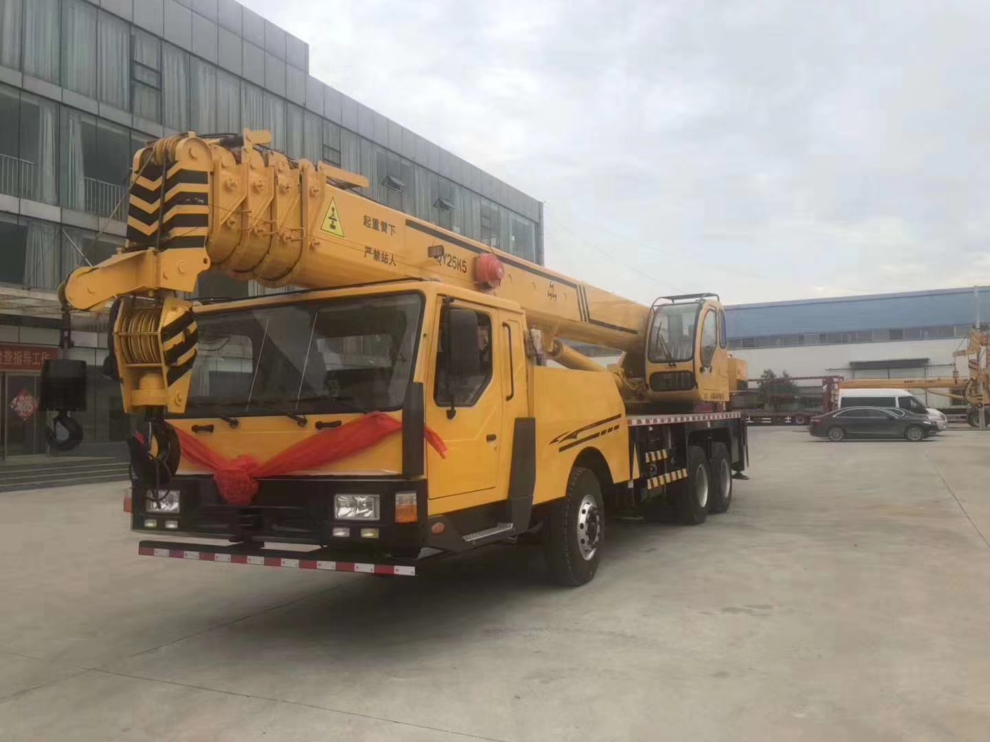 大型吊車起重機(jī)車載吊車車載起重機(jī)*吊車 自制吊車
