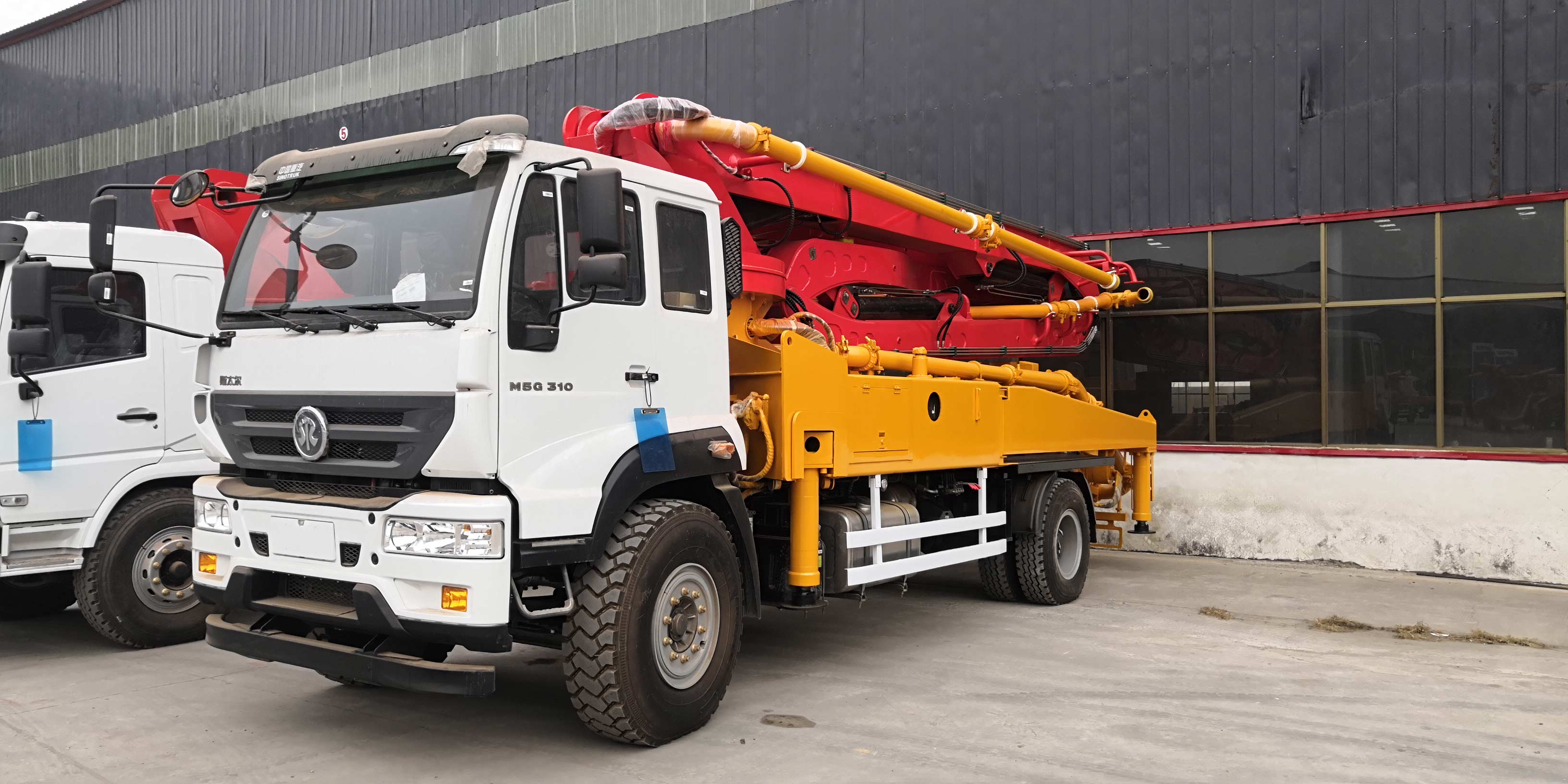 現(xiàn)出售30米小型混凝土泵車一輛