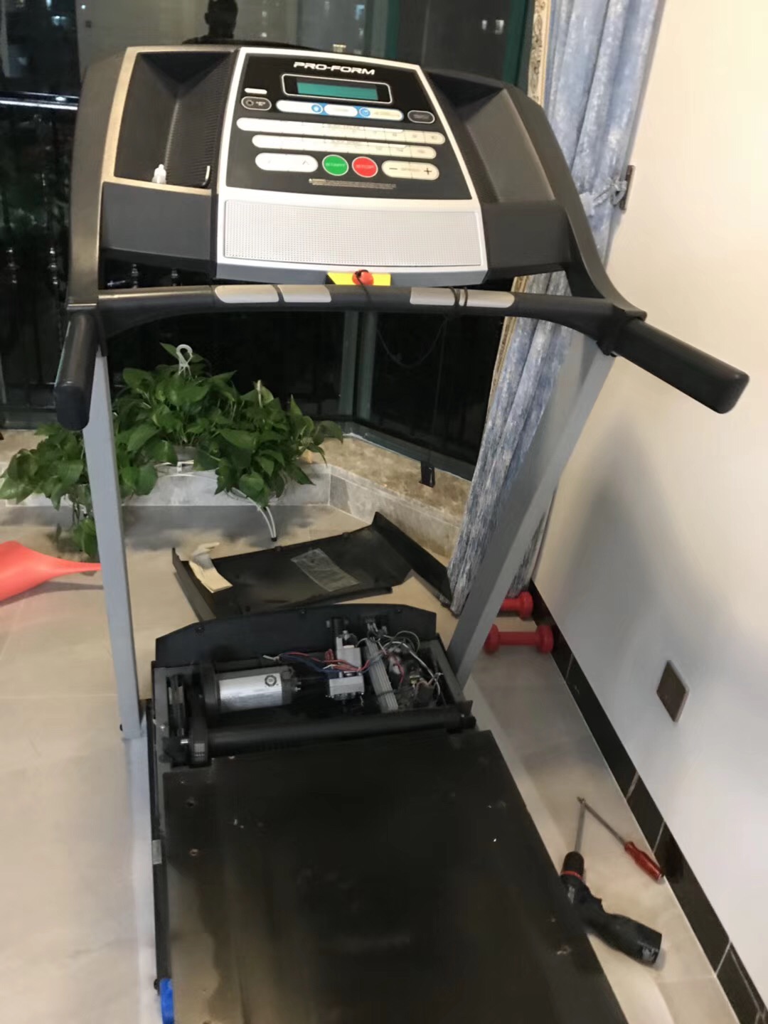 武漢愛康跑步機(jī)維修中心｜愛康跑步機(jī)保養(yǎng) 搬家拆裝 售后