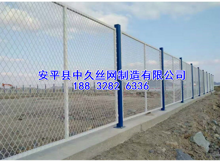 臨邊基坑護(hù)欄 工地基坑隔離網(wǎng)護(hù)欄 安全警示圍欄 護(hù)欄網(wǎng)