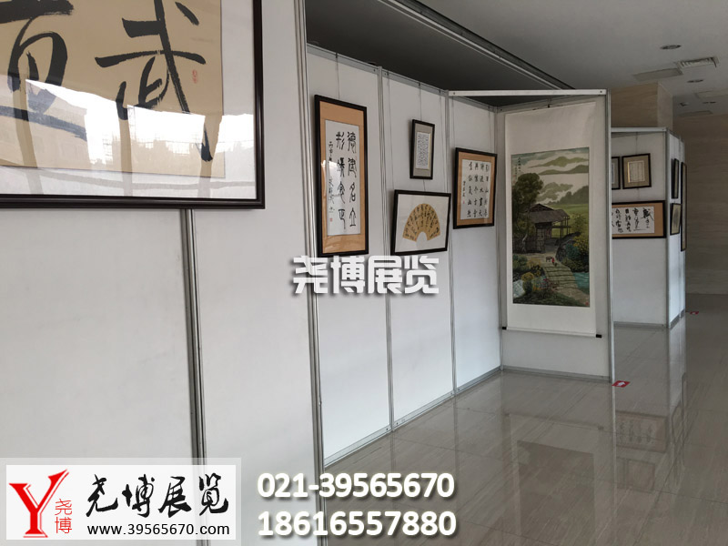 供應(yīng)上海八棱柱展板出租 掛畫展板展架 書畫八棱柱擋板租賃