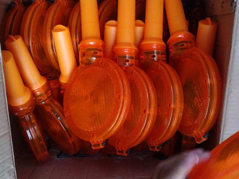 廠家供應(yīng)陽(yáng)東交通大餅燈 佛山梅花燈 黃閃燈批發(fā)