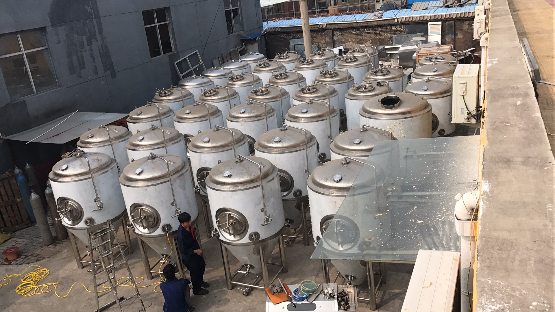 大型啤酒設(shè)備全國(guó)直銷 大型啤酒設(shè)備廠家 大型啤酒設(shè)備價(jià)格 河北大型啤酒設(shè)備 大型啤酒設(shè)備供應(yīng)商