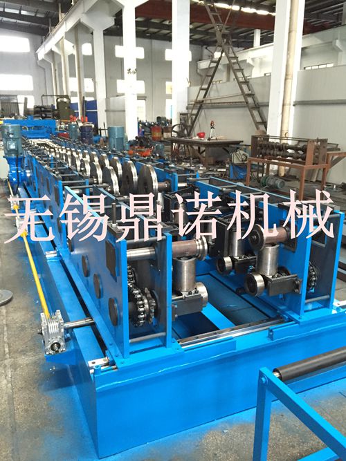 電纜橋架成型機(jī)設(shè)備 全自動電纜橋架成型機(jī) 槽式電纜橋架生產(chǎn)線 托盤式電纜橋架冷彎機(jī)設(shè)備