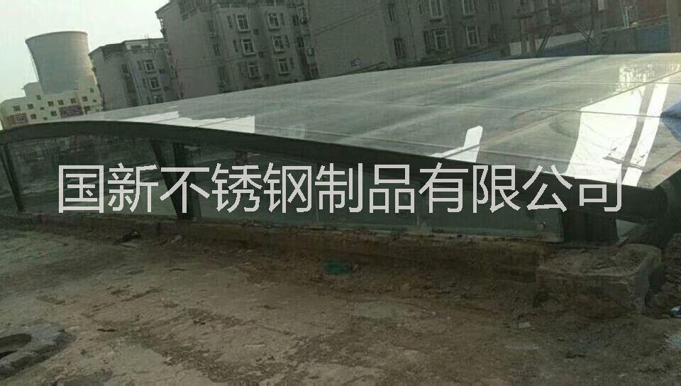 車庫(kù)制作安裝