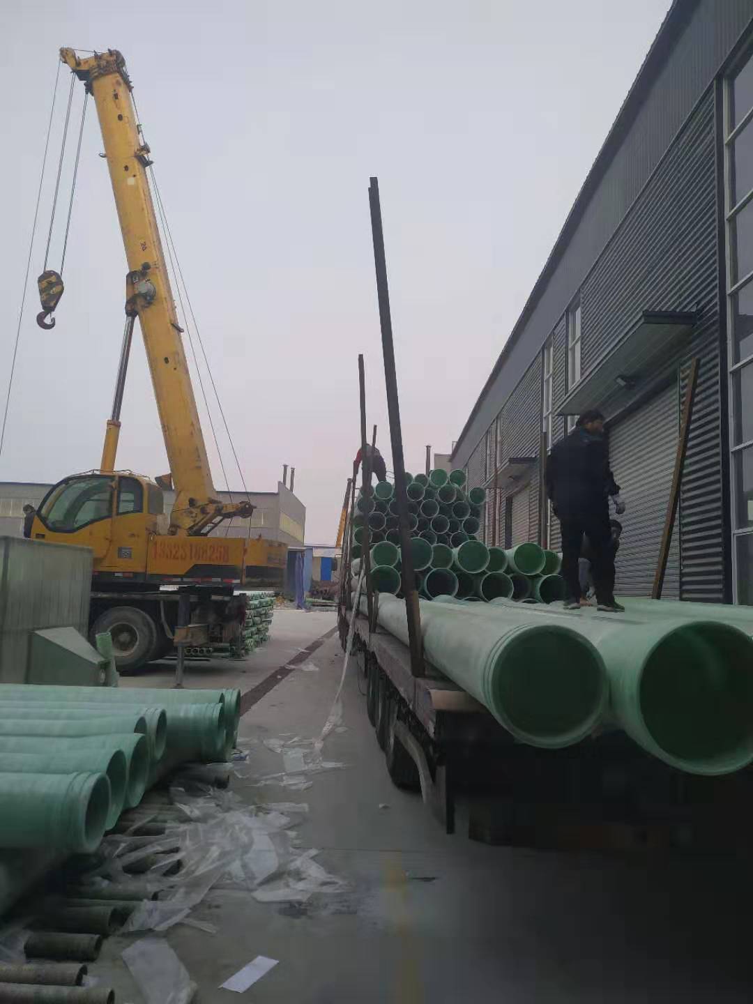 廠家直銷玻璃鋼環(huán)保管道