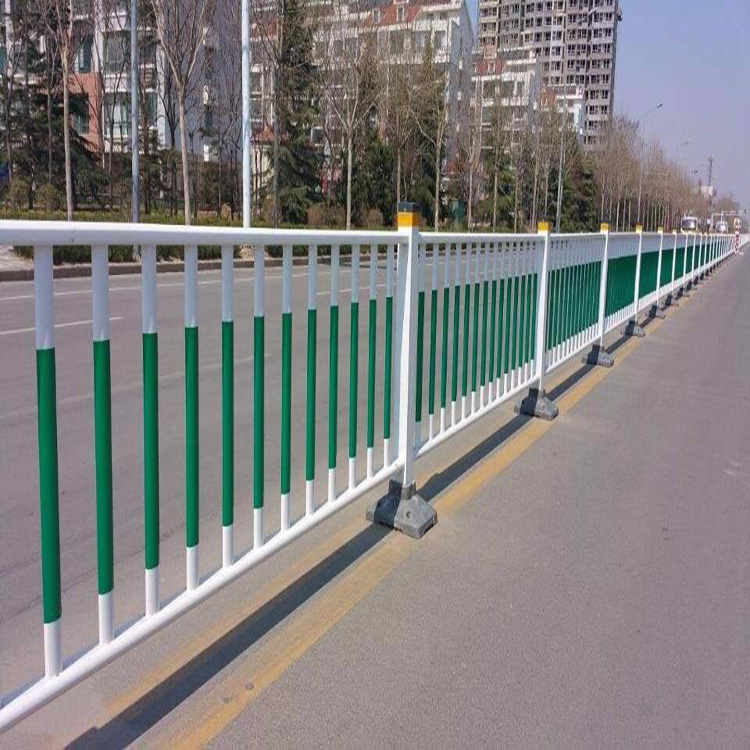 交通護欄 公路中央護欄 馬路護欄 市政護欄鋅鋼護欄防撞欄 防眩交通護欄 市政道路護欄