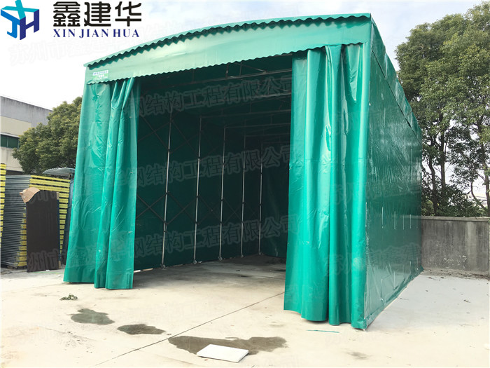 沂水縣戶外伸縮電動(dòng)移動(dòng)推拉雨棚鑫建華量大從優(yōu)