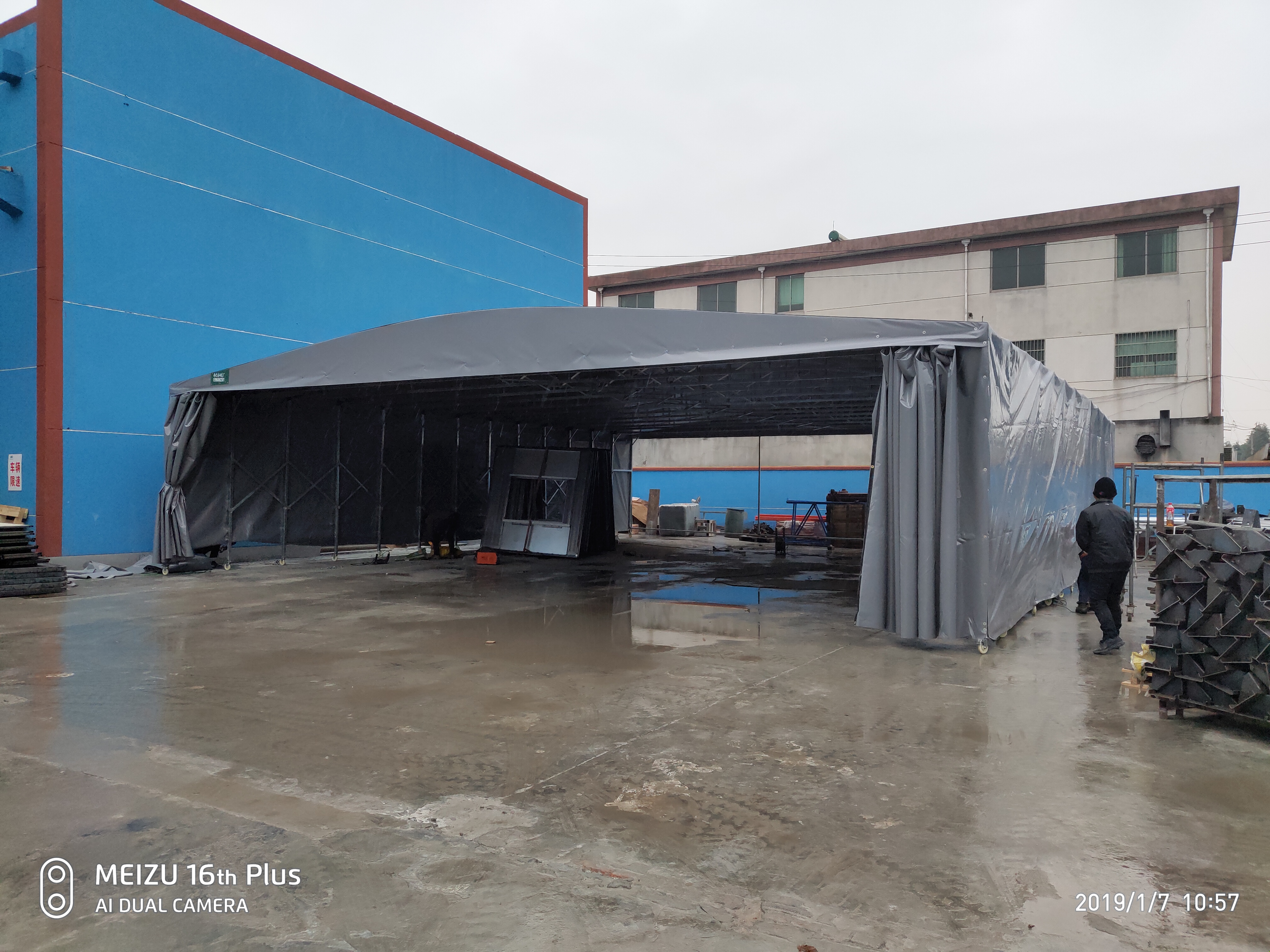 伸縮式遮陽棚雨棚定制價格