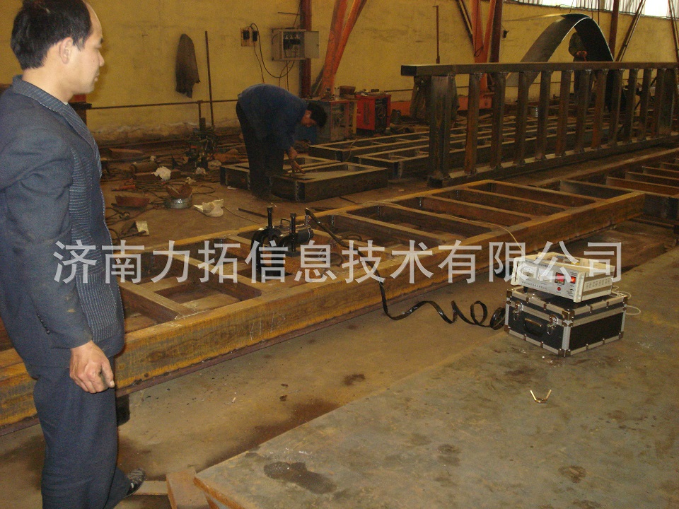 佛山振動時效設(shè)備 振動時效儀