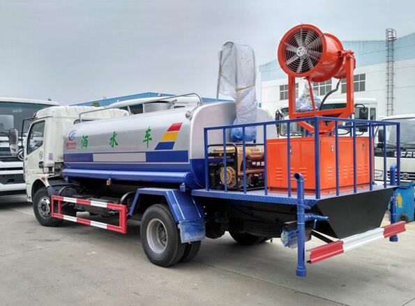 東風8方灑水車 8噸綠化噴灑車 環(huán)衛(wèi)車洗掃車廠家 大量現(xiàn)車供應