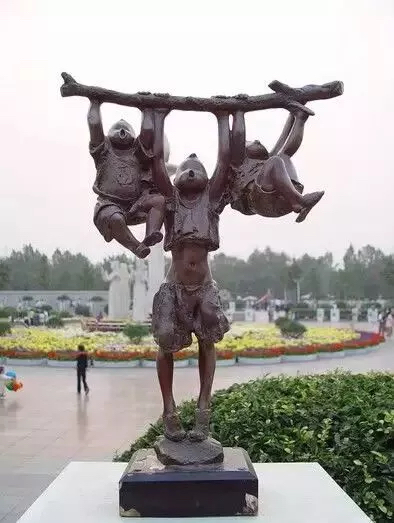 清遠(yuǎn)玻璃鋼公園人物雕塑 戶外人物雕塑工藝品