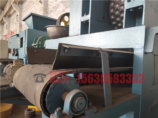 褐煤壓球機(jī)還能壓哪些物料？通利礦粉壓球機(jī)廠家