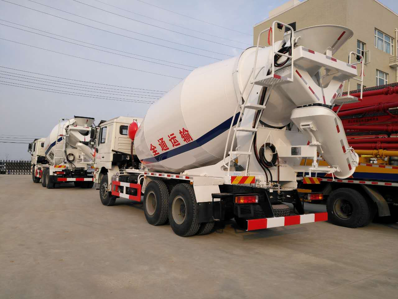 華一德龍14方攪拌車廠家*中