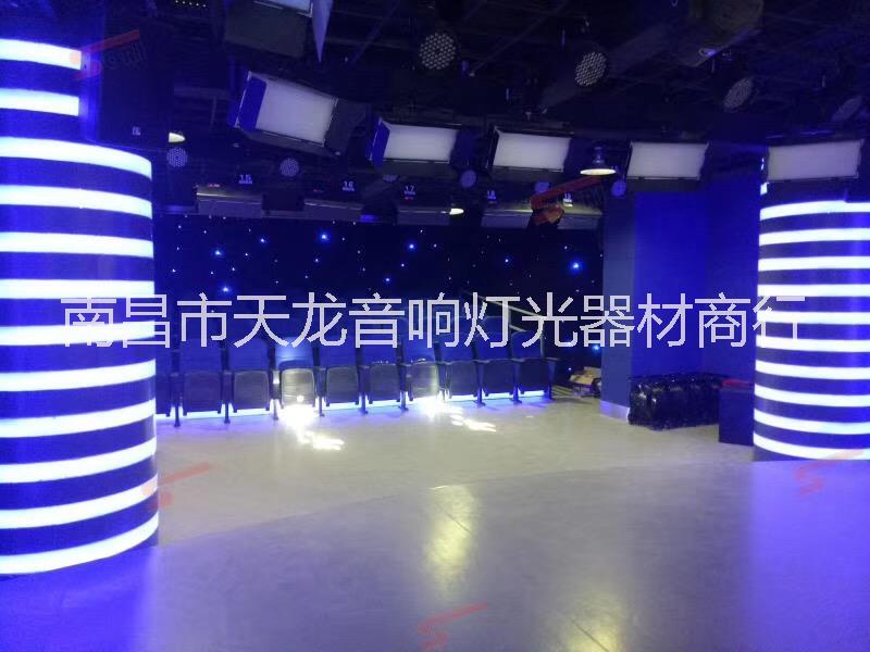 百靈達(dá)32路數(shù)字調(diào)音臺(tái)，BEHRINGER X32調(diào)音臺(tái)多少錢(qián)一臺(tái)，南昌百靈達(dá)產(chǎn)品經(jīng)銷(xiāo)商