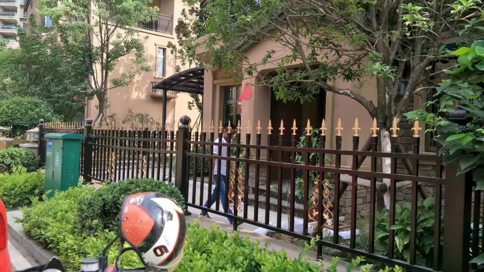 成都鋁合金欄桿 成都鋁合金欄桿報(bào)價(jià) 成都鋁合金欄桿批發(fā) 成都鋁合金欄桿供應(yīng)商 成都鋁合金欄桿生產(chǎn)廠家