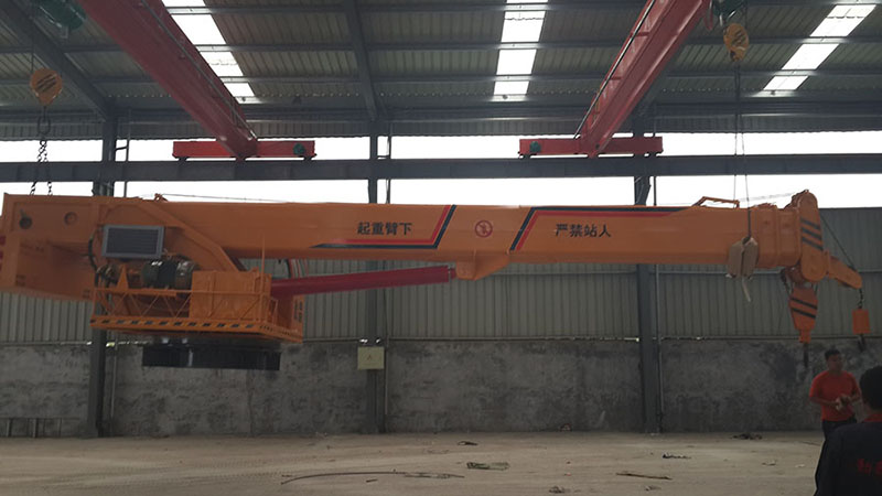 港口門座起重機，出海船用吊機生產(chǎn)廠家