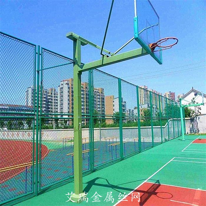 籃球場護(hù)欄網(wǎng)-籃球場隔離柵廠家-籃球場圍網(wǎng)安裝價(jià)格