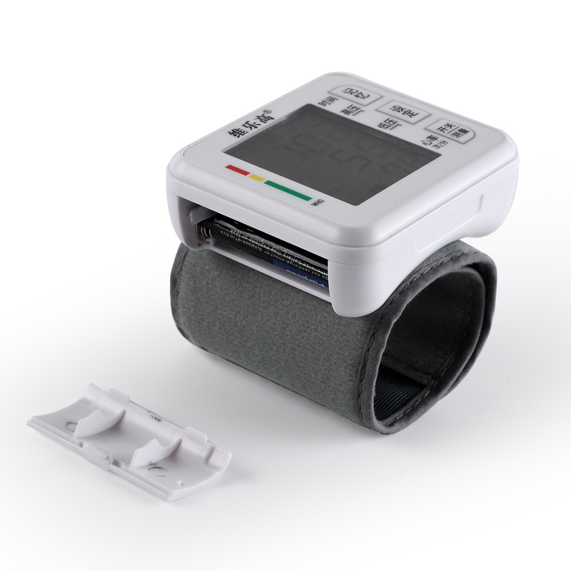 廠家批發(fā)家用全自動(dòng)手腕式語(yǔ)音電子血壓計(jì)