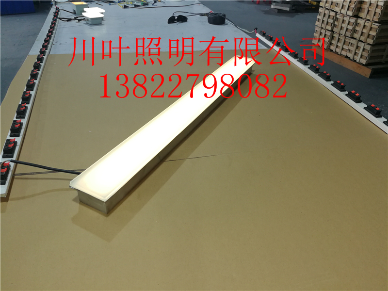 24V 廣場地磚燈專為美化廣場景觀;專業(yè)生產(chǎn)廠家