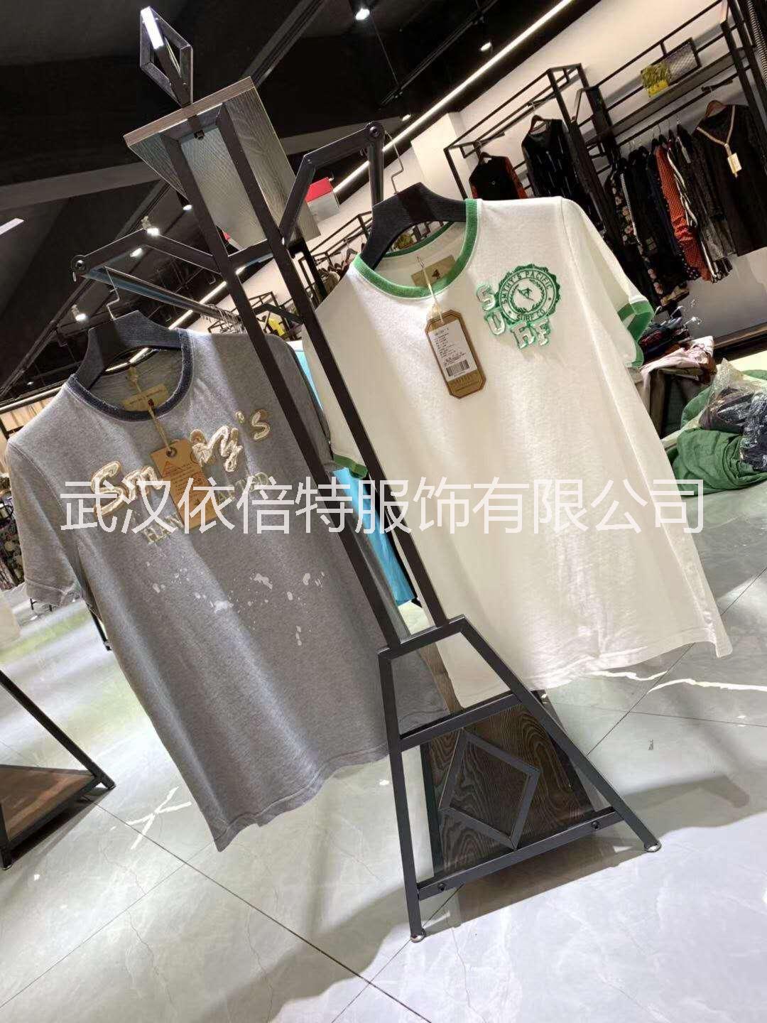 純棉男裝T恤廠家批發(fā)價格