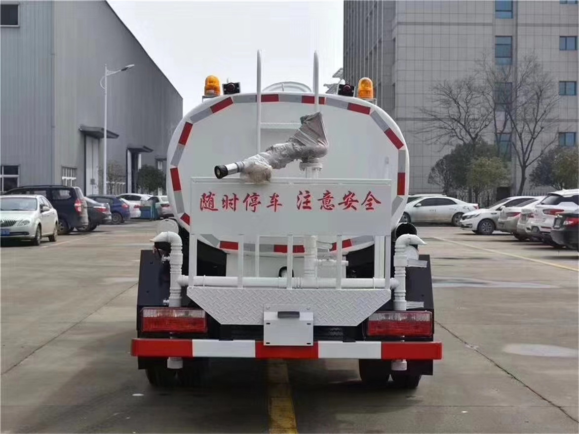 5噸灑水車價格、配置