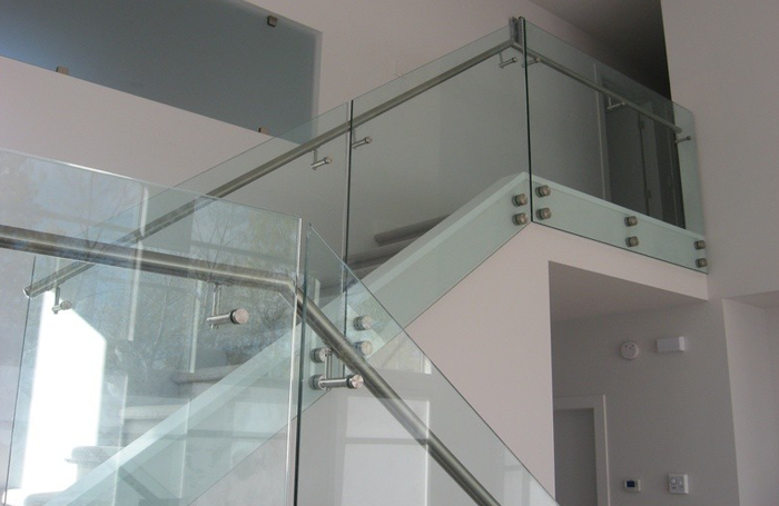 湖北不銹鋼陽臺護(hù)欄廠家