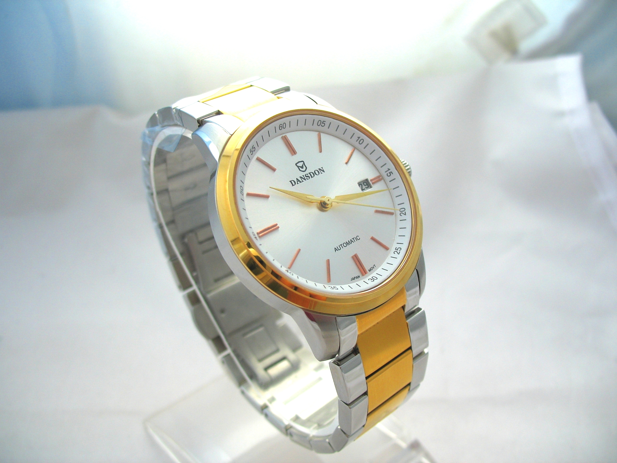 *品牌手表定制批發(fā)