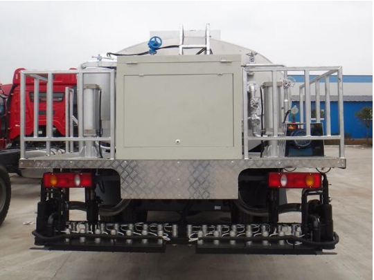 8-10方國五瀝青灑布車廠家/配置/圖片