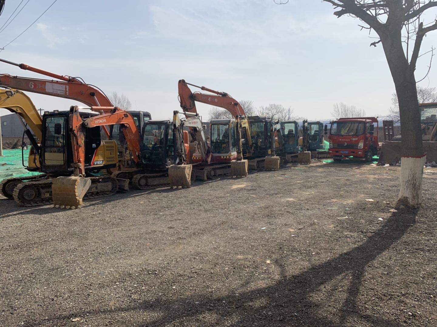 挖掘機(jī)出租