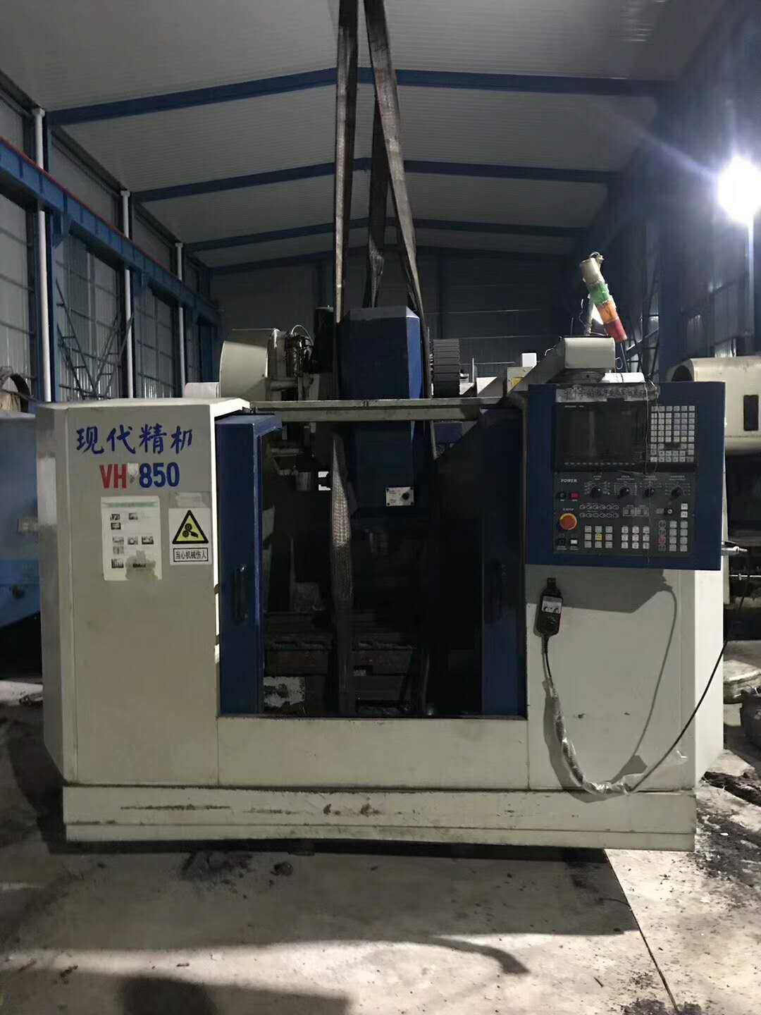 *轉讓850硬軌加工中心，機械手刀庫，價格真心便宜，要的聯(lián)系！