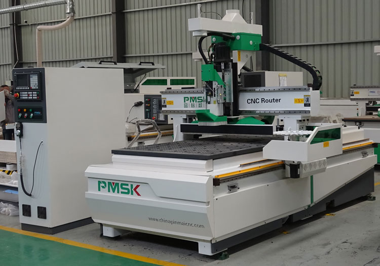 買開料機(jī)要選正規(guī)開料機(jī)廠家