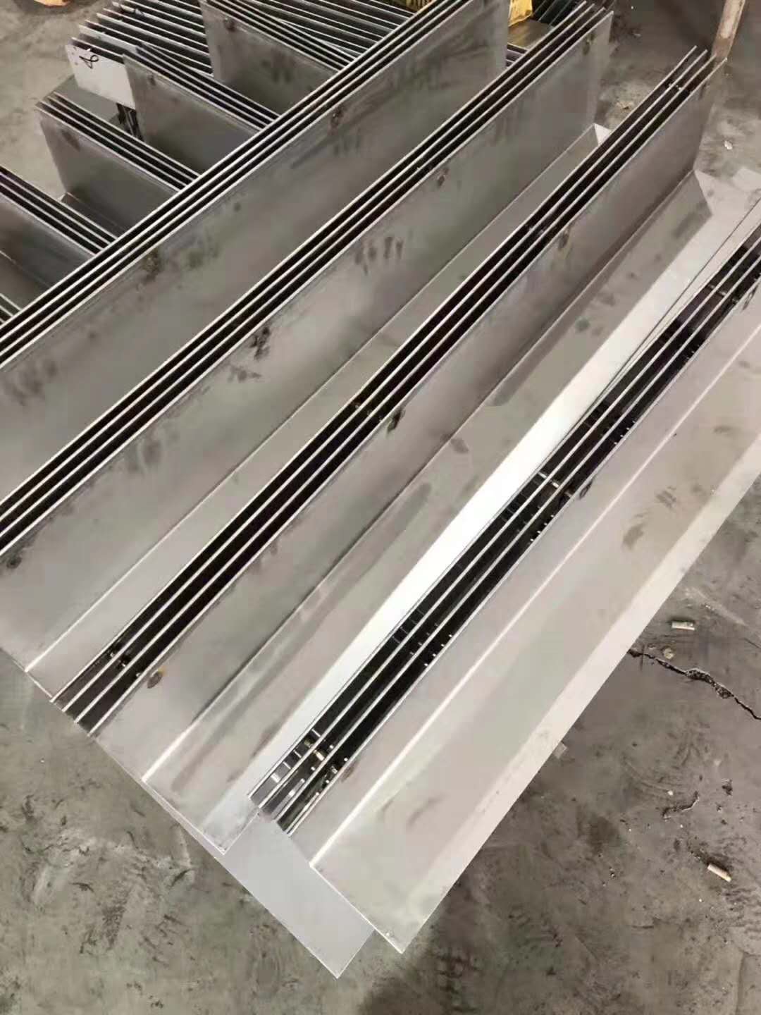 不銹鋼線性排水溝 304不銹鋼縫隙式線性排水溝蓋板 U型槽排水溝格柵蓋板