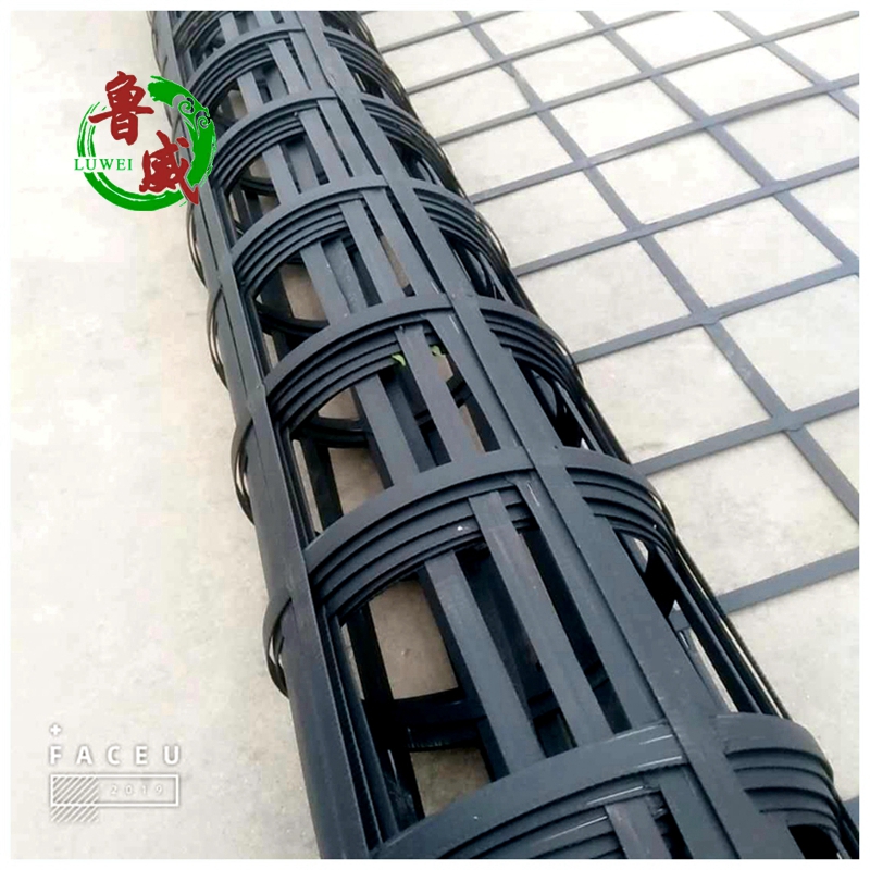 山東鋼塑土工格柵廠家 鋼塑格柵批發(fā) 專業(yè)土工格柵供應(yīng) 鋼塑復(fù)合土工格柵生產(chǎn)廠家