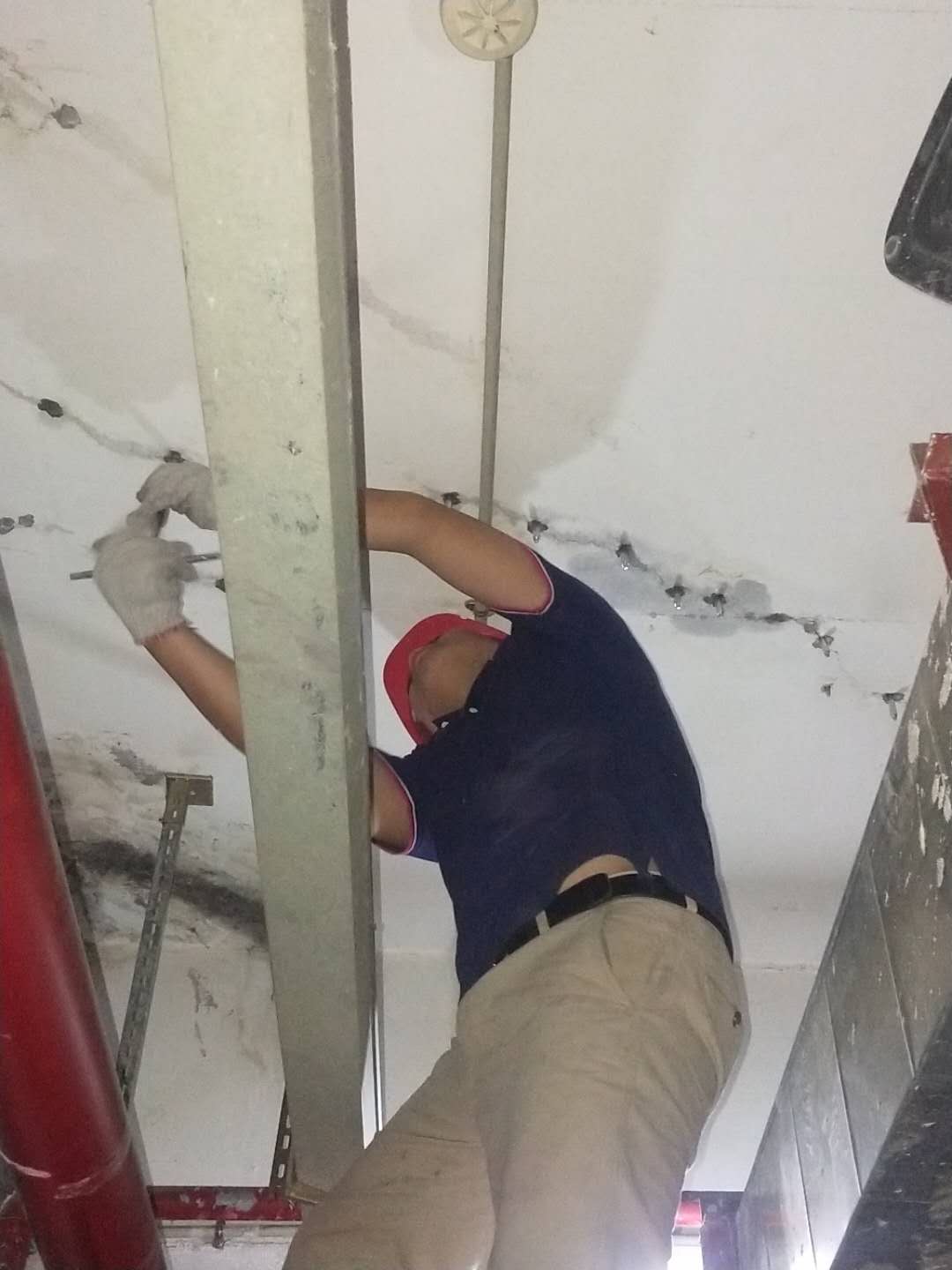 佛山市承接陽臺各類防水補漏工程-電話-報價