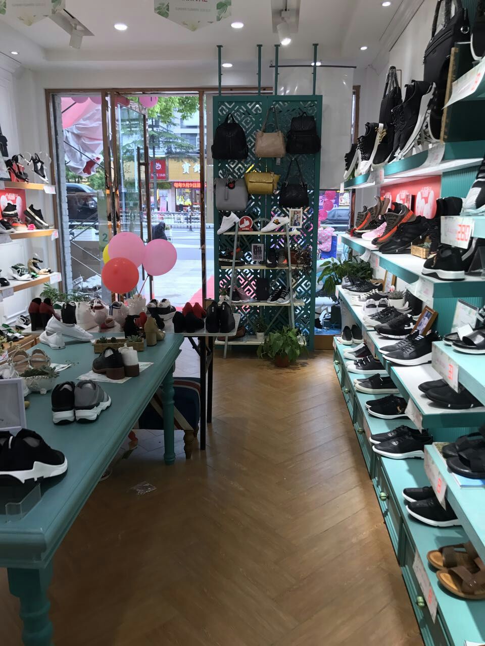 鞋包貨架 *多層鞋貨架 服裝店上墻包包貨架 鞋店鞋架展示架 zhe'jiang鞋包貨架 浙江鞋包貨架