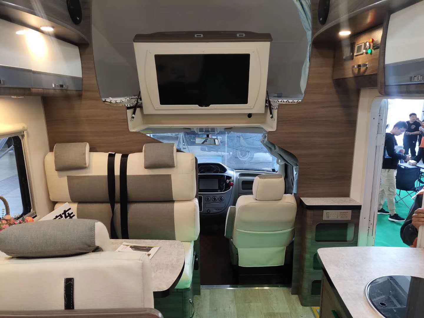 武漢房車*    大通C房車