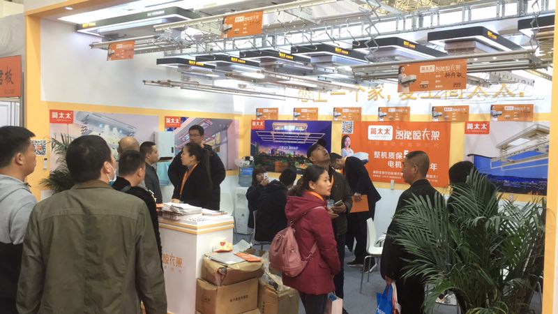 簡(jiǎn)太太電動(dòng)晾衣架?chē)?guó)內(nèi)高端專(zhuān)業(yè)研發(fā)生產(chǎn)