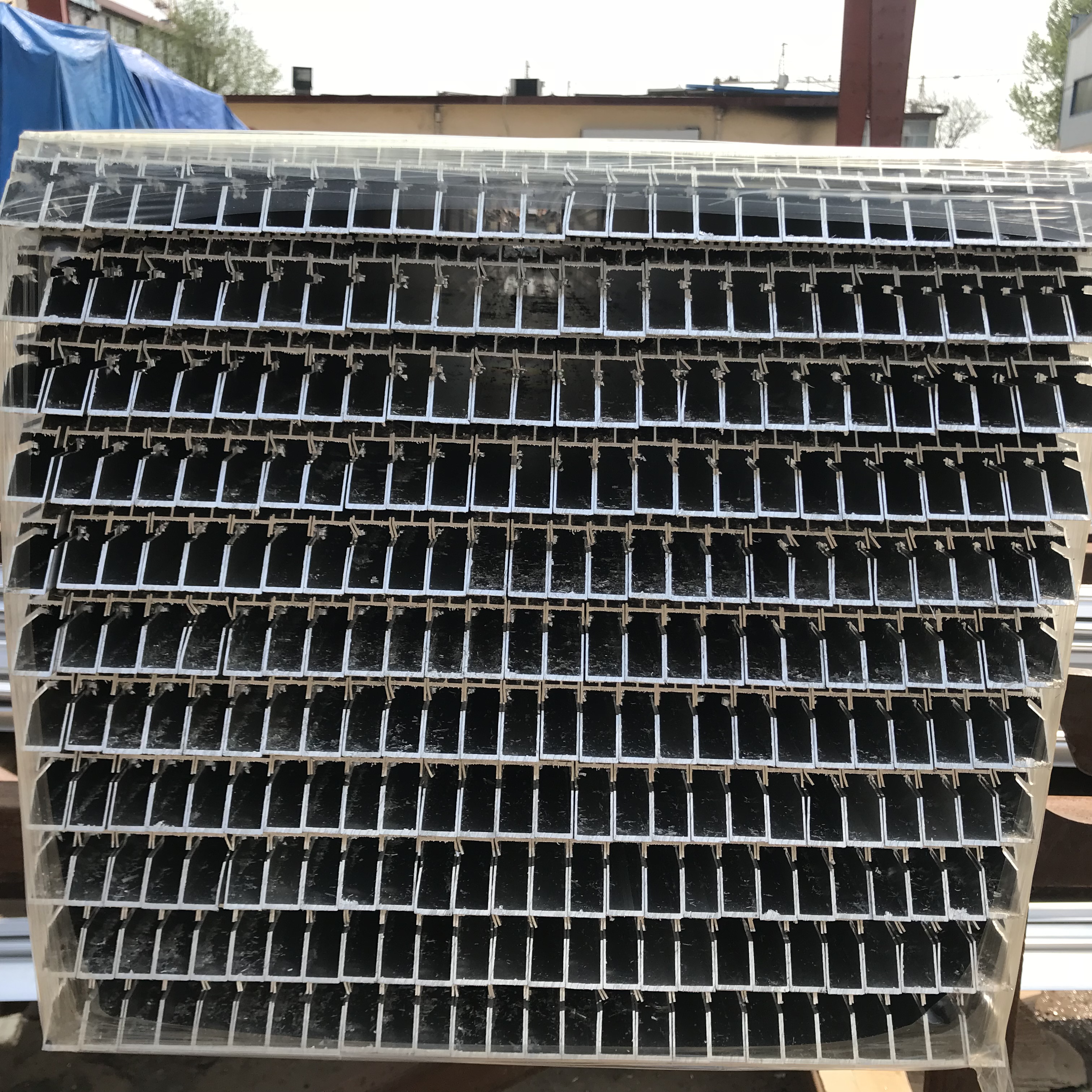 薄膜大棚鋁型材 溫室鋁材配件 山東鑫華溫室廠家 現(xiàn)貨供應(yīng)