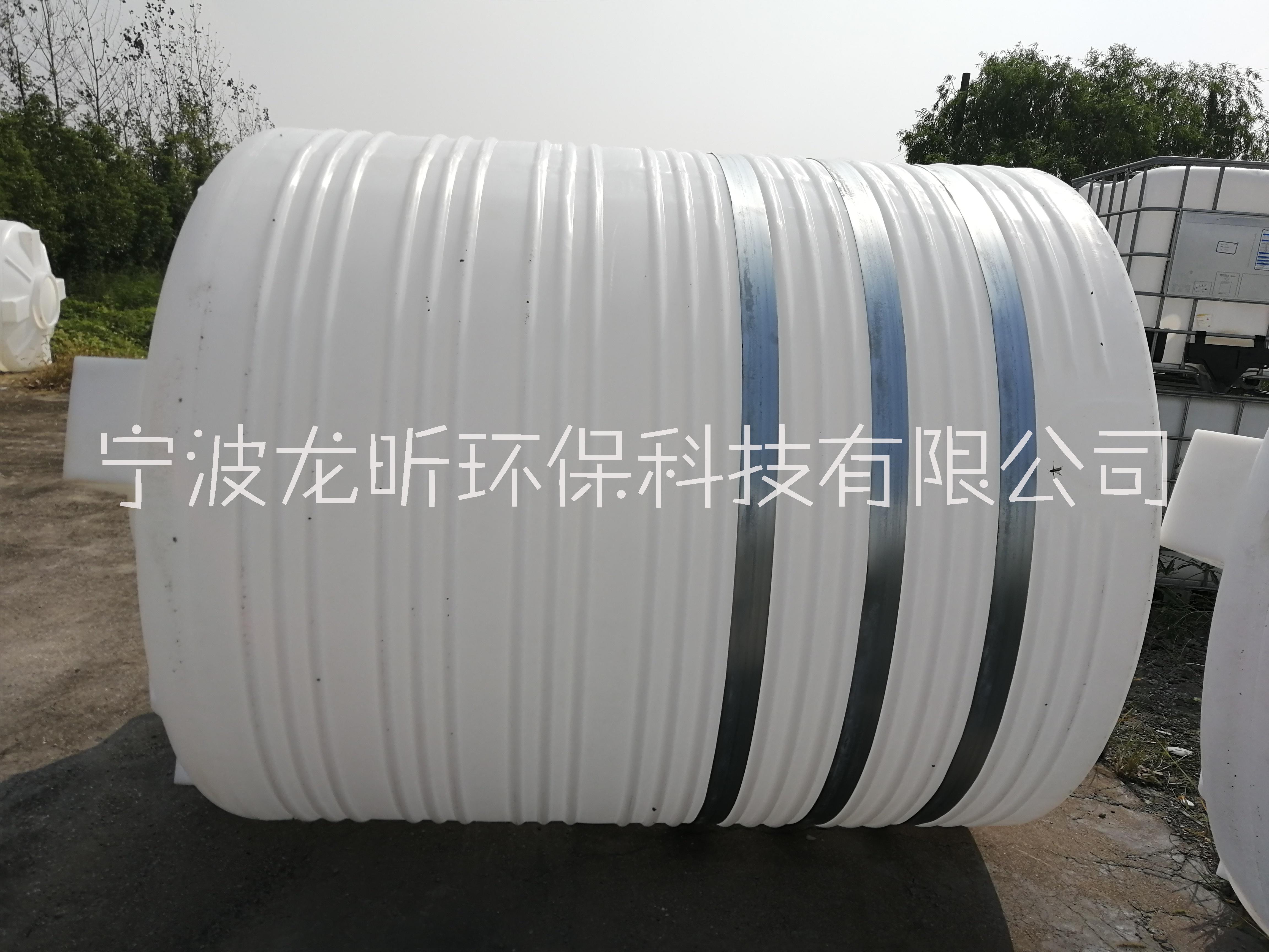 龍昕塑料儲(chǔ)罐PE水箱10噸化工塑料桶加厚水塔污水儲(chǔ)存罐廠家直銷(xiāo)