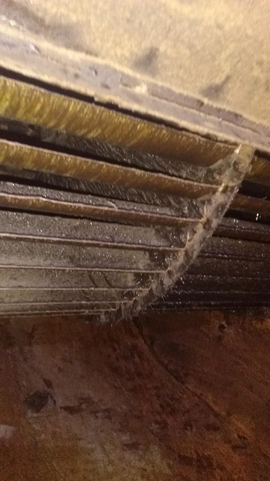 大型風(fēng)機清洗油煙罩、清洗后廚油煙凈化器、清洗飯店油煙機管道