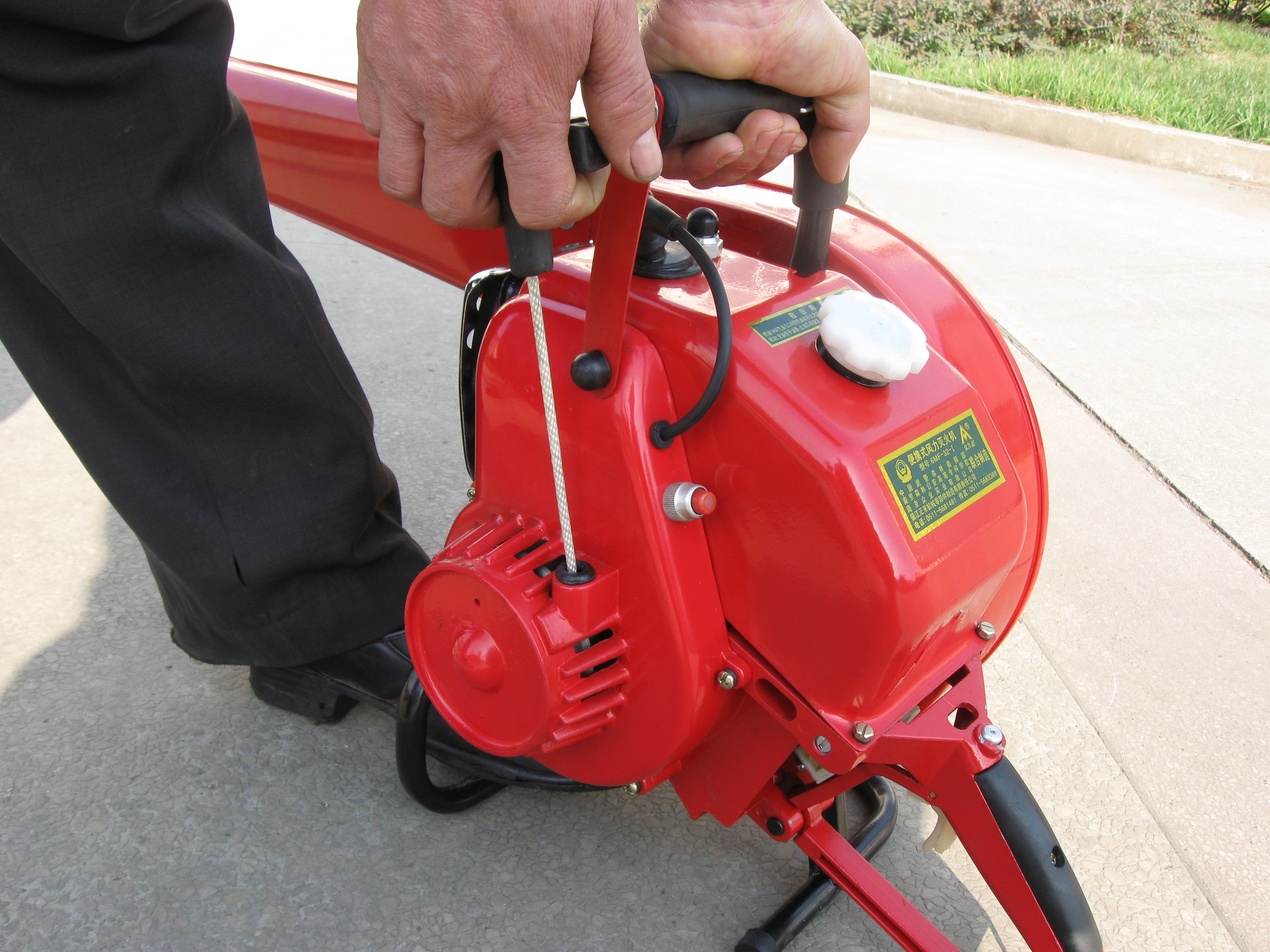 眾力牌6MF-32便攜式風(fēng)力滅火機(jī)  大功率風(fēng)力吹風(fēng)機(jī)  背負(fù)式風(fēng)力吹雪機(jī)  手提式風(fēng)力吹風(fēng)機(jī)  背負(fù)式風(fēng)力滅火機(jī)