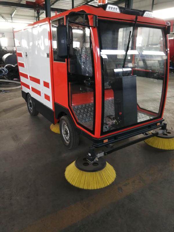 電動(dòng)掃路車供應(yīng)商 電動(dòng)掃路車報(bào)價(jià) 電動(dòng)掃路車批發(fā) 電動(dòng)掃路車生產(chǎn)廠家 電動(dòng)掃路車哪家好