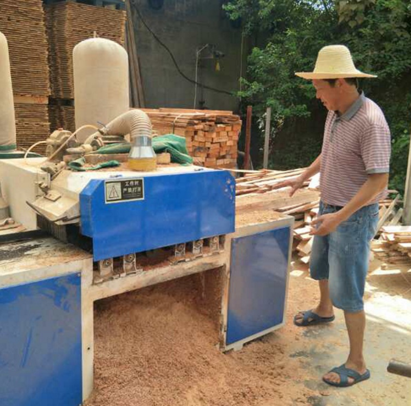 供應(yīng)日本檜木有節(jié)無節(jié)指接 直拼板 做家具家裝榻榻米 檜木拼板