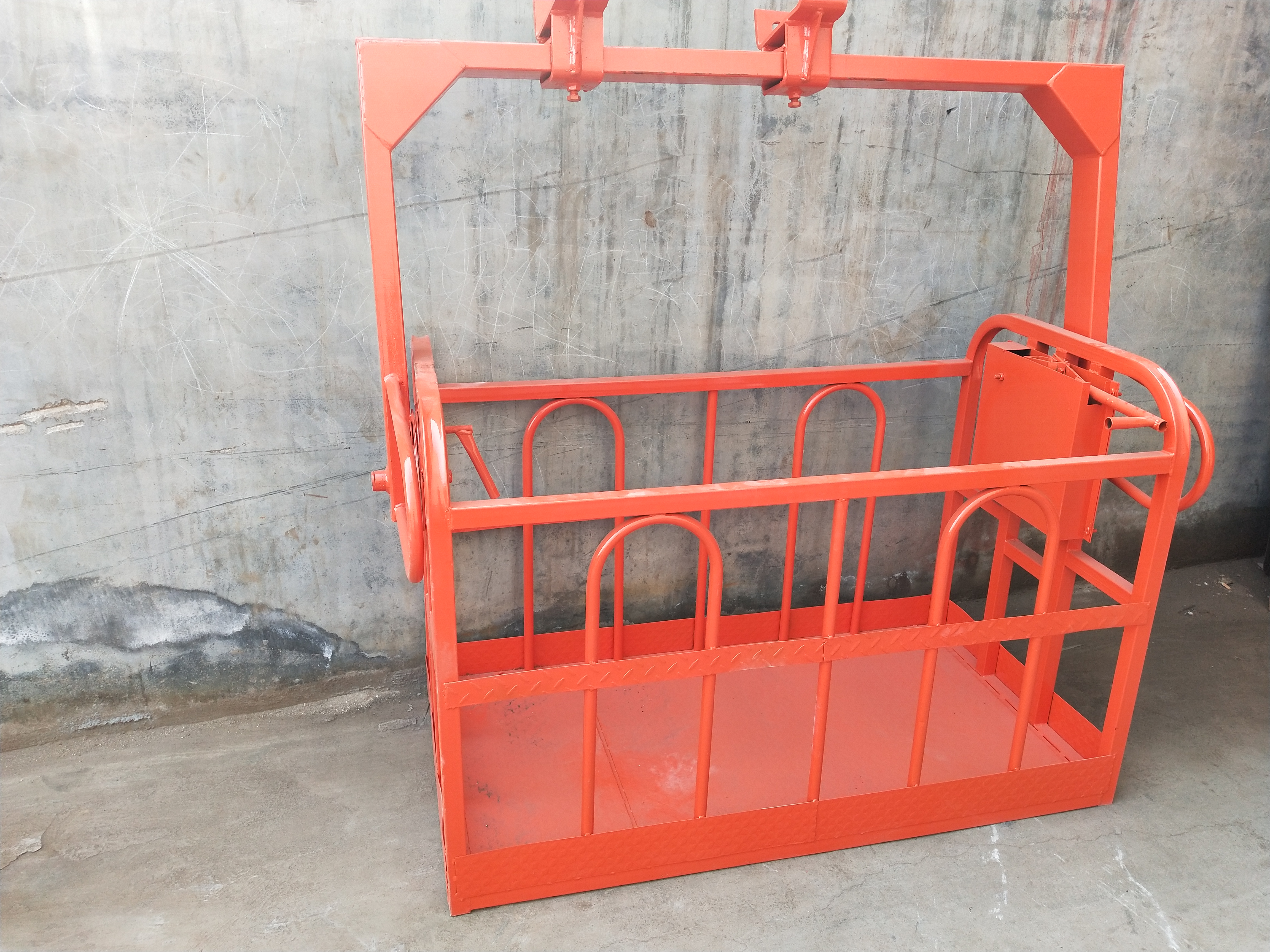 吊車旋轉(zhuǎn)吊籃通用型 吊車吊籃廠家供應(yīng) 高空吊籃